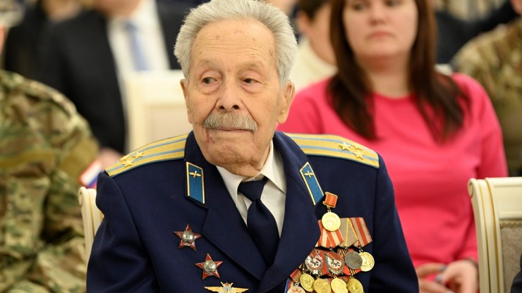 В Тверской области участник войны Петр Потёмкин отметил 100-летний юбилей - новости ТИА