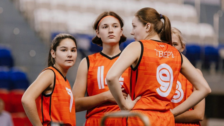 Тверские школьники стали победителями фестиваля дворового баскетбола - новости ТИА