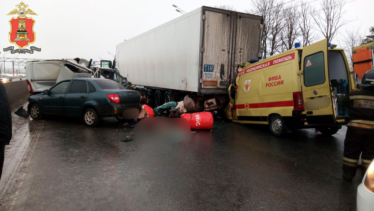 скрин с видео "Подслушано у водителей. Тверь" <strong>Автор: УМВД по Тверской области</strong><p>скрин с видео "Подслушано у водителей. Тверь"</p>