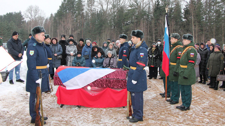 В Вышнем Волочке похоронили Вячеслава Ананьева, погибшего в ходе СВО - новости ТИА