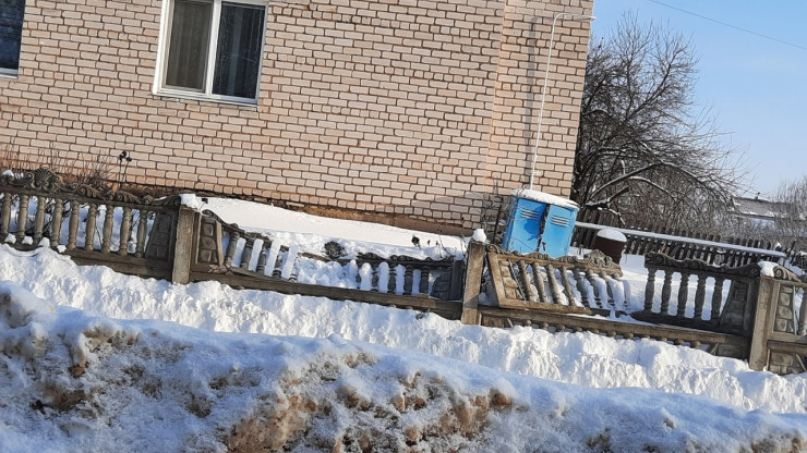 В поселке Тверской области вандалы сломали 12 пролетов бетонного забора - новости ТИА