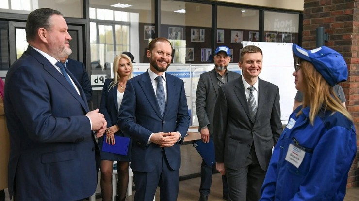 Виталий Королев и Антон Котяков проинспектировали работу соцучреждений региона - новости ТИА