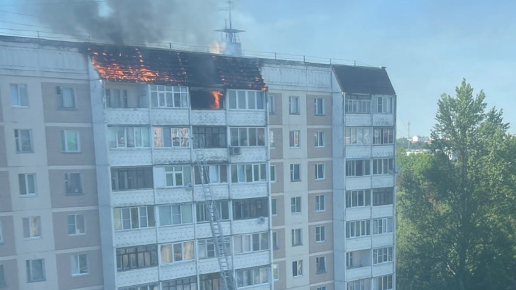 В Твери в Южном загорелся балкон в многоквартирном доме - новости ТИА