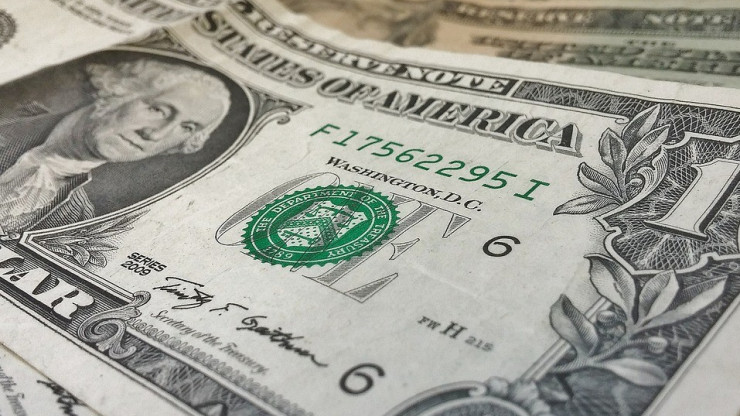 Доллар от 90 рублей, евро – выше 100: в России резко вырос курс обмена валют - новости ТИА