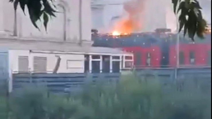 В Московской области горит электричка "Москва - Тверь" - новости ТИА