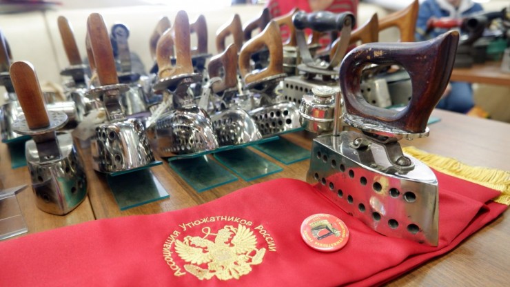 Коллекционеры старинных утюгов рассказали в Твери о редких экземплярах - новости ТИА