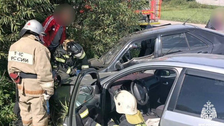 При столкновении машин в Бежецке пострадала девушка-водитель - новости ТИА