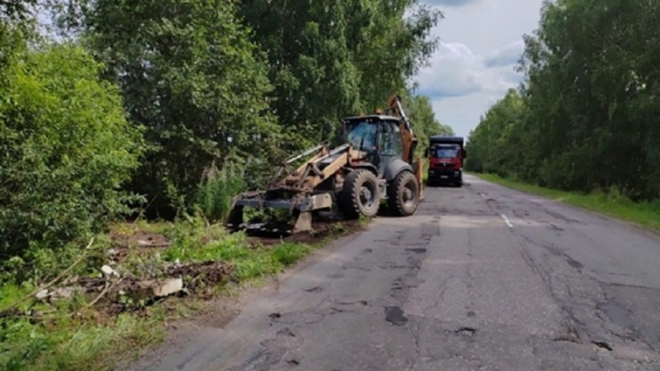 В Конаковском округе убрали свалку вдоль дороги между поселками - новости ТИА