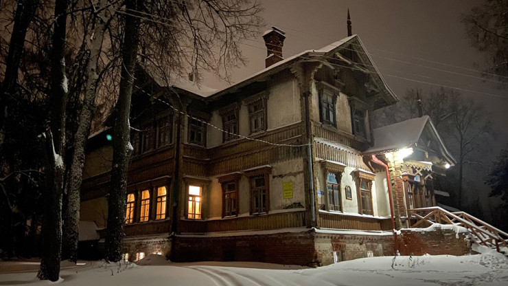 Энтузиасты создали новогоднюю атмосферу в исторических зданиях Тверской области - новости ТИА