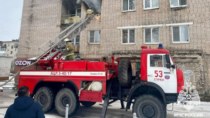 В Старице пожарные спасли жителей многоквартирного дома от беды - новости ТИА