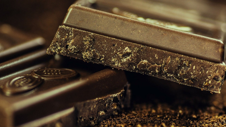 Снижающим вес посоветовали есть тёмный шоколад - новости ТИА