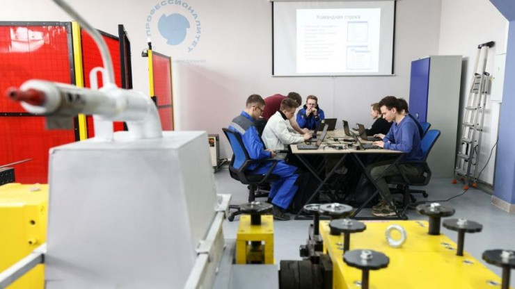 Более половины бюджетных мест в вузах и колледжах выделено технарям - новости ТИА