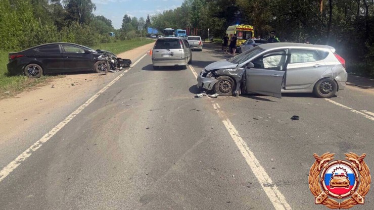 В Твери не смогли разъехаться два Hyundai - новости ТИА