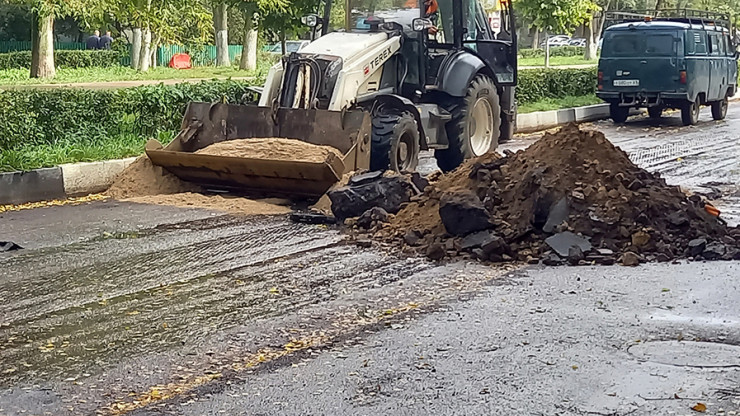 В Тверской области отремонтировали дорогу после жалоб жителей - новости ТИА