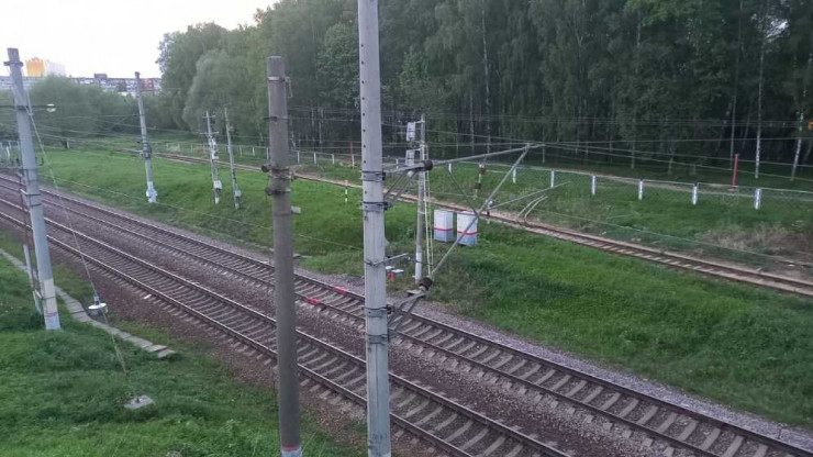 В Тверской области после наезда поезда мужчина скончался в машине скорой помощи - новости ТИА
