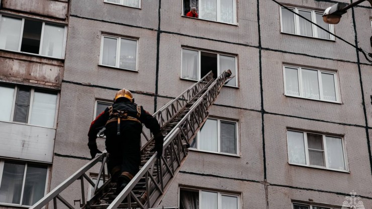 Названа причина пожара с пострадавшим и эвакуацией в Твери - новости ТИА