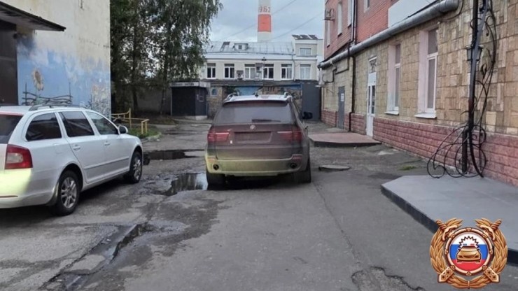 В Твери BMW сбил пенсионерку во дворе дома - новости ТИА