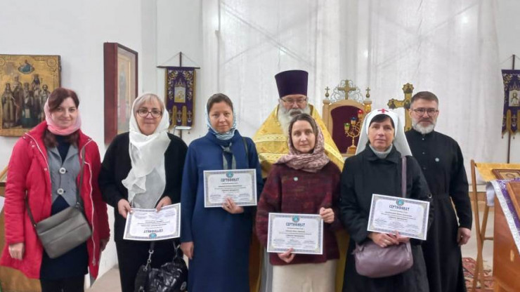 В Твери получили сертификаты выпускники Школы трезвости при храме в "Южном" - новости ТИА