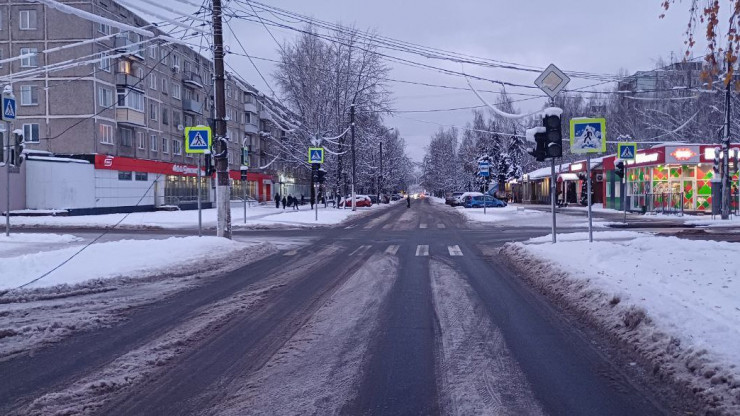 "Зуб сильно болел": полицейские нашли водителя, который сбил девочку в Твери - новости ТИА