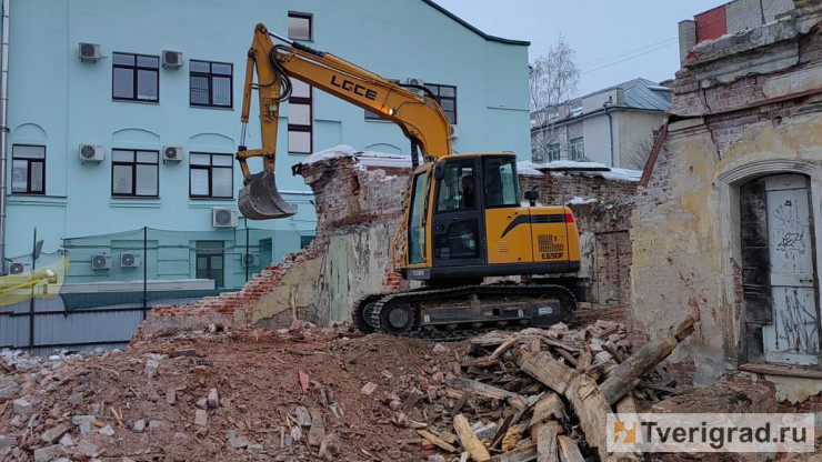 Стало известно, почему в Твери начали сносить памятник архитектуры "Дом Окнова" - новости ТИА