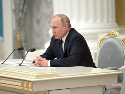 Владимир Путин заявил, что срочников и резервистов не отправят на Украину - Новости ТИА