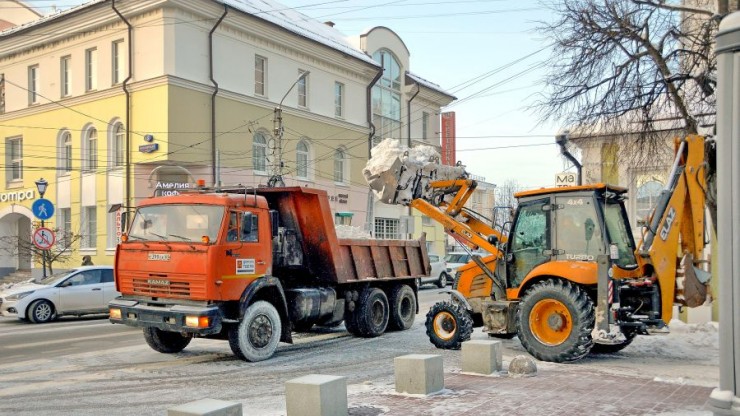 С улиц Твери за неделю вывезли около 24 тысяч кубометров снега - новости ТИА
