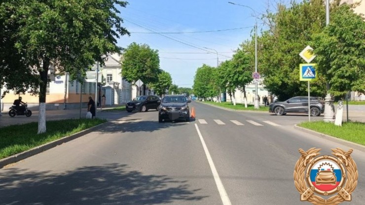 В Твери пожилой водитель в свой день рождения сбил женщину на "зебре" - новости ТИА