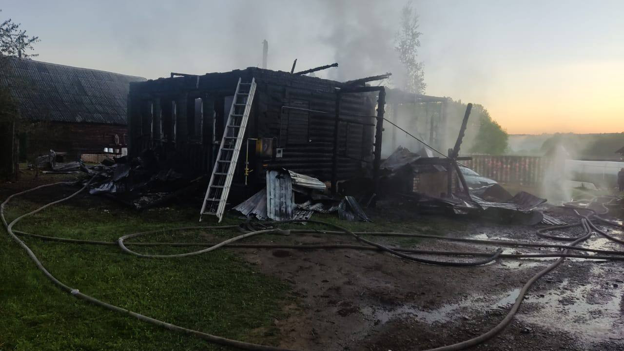 В Тверской области при тушении пожара в доме нашли труп ребёнка |  27.05.2024 | Тверь - БезФормата