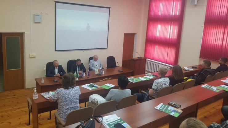 В Тверской области в четвертый раз начались занятия в "Школе фермера" - новости ТИА