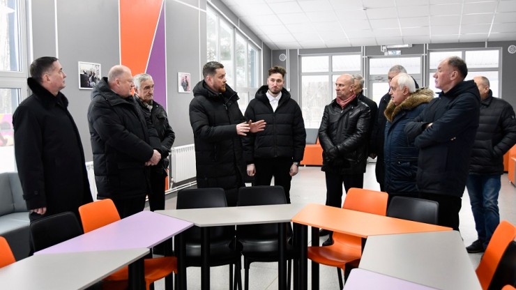 Депутаты провели "Парламентский день" в Ржевском округе - новости ТИА