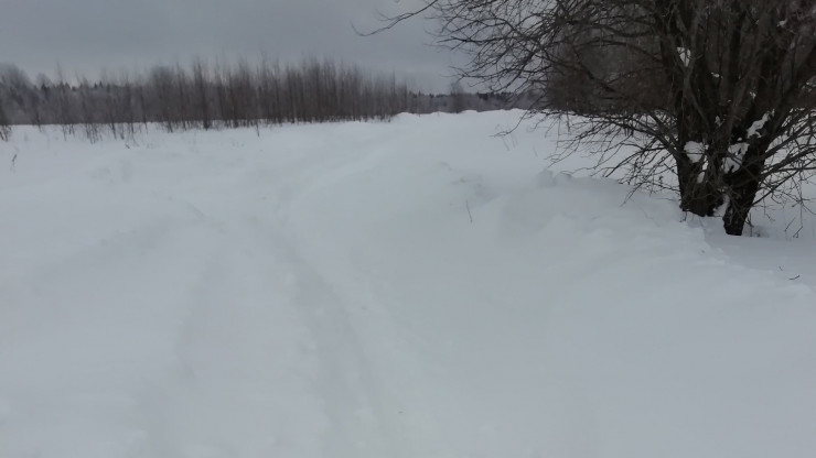 Несколько деревень Тверской области остались без продуктов из-за снега на дороге - новости ТИА