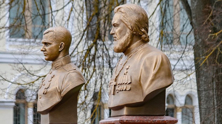 На Аллее Героев в Тверской области установили бюсты Героям России - новости ТИА