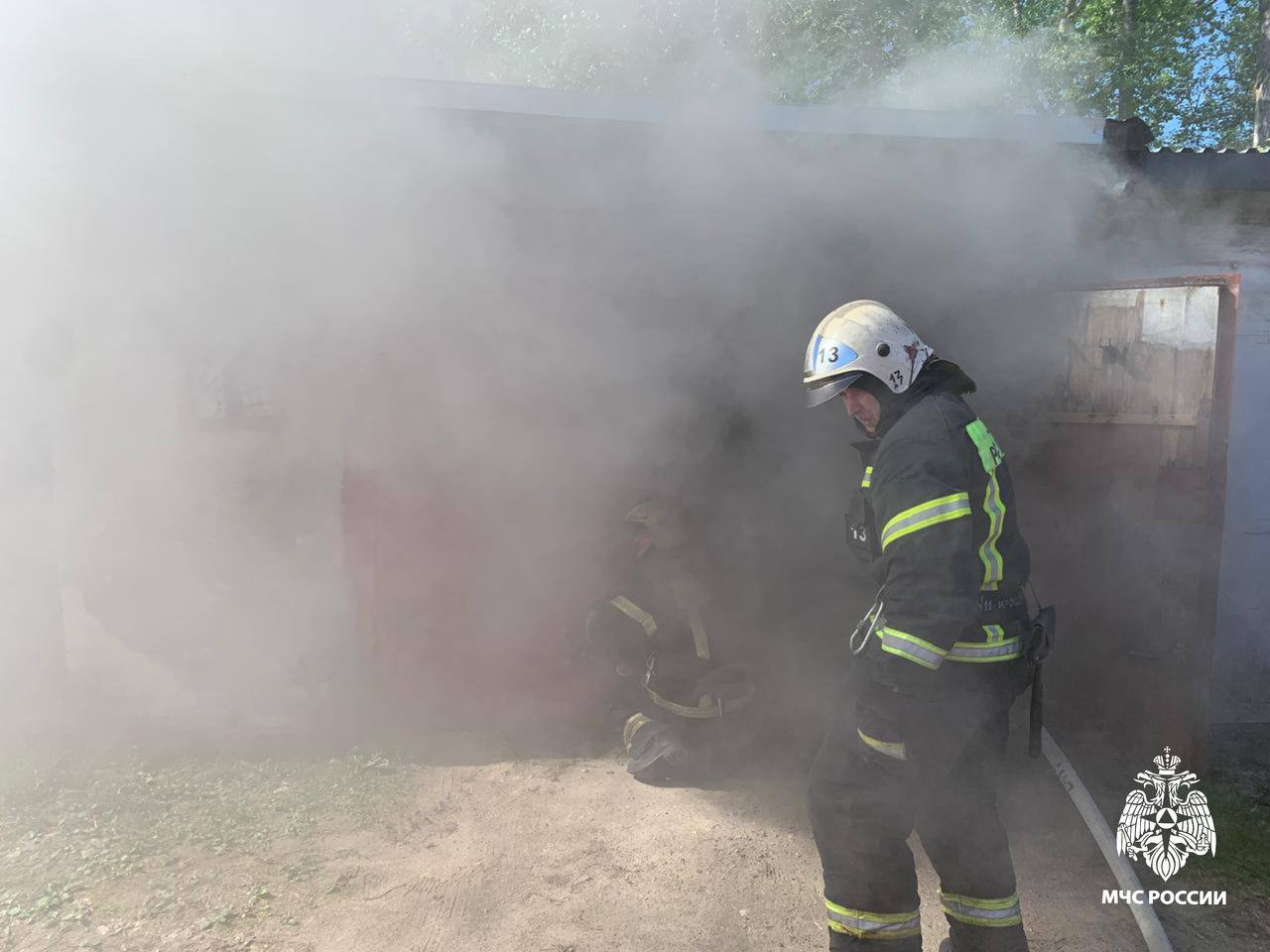 В Тверской области потушили пожар в гаражном кооперативе - ТИА