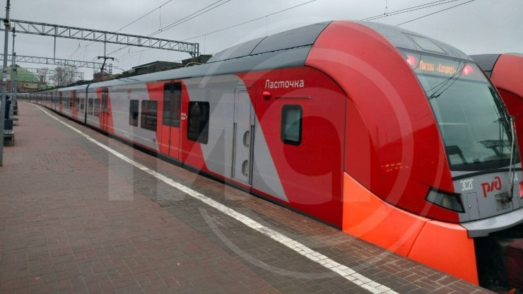 Грузовик сорвал движение электричек в Тверской области - новости ТИА