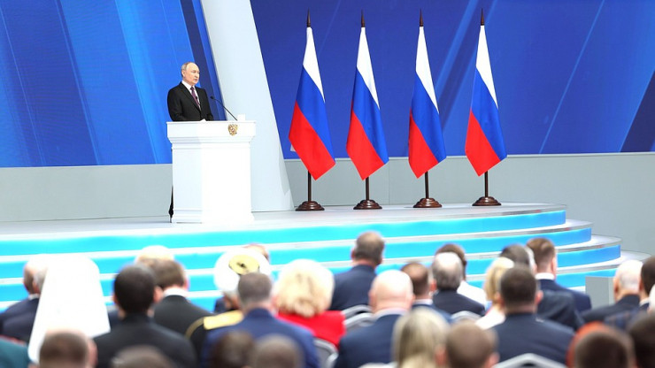 Путин предложил продолжить ипотеку под 2% для отдельных регионов и участников СВО - новости ТИА