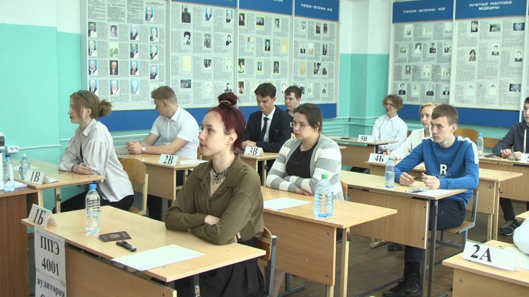 В Тверской области ЕГЭ по русскому языку сдали почти 5000 выпускников - новости ТИА
