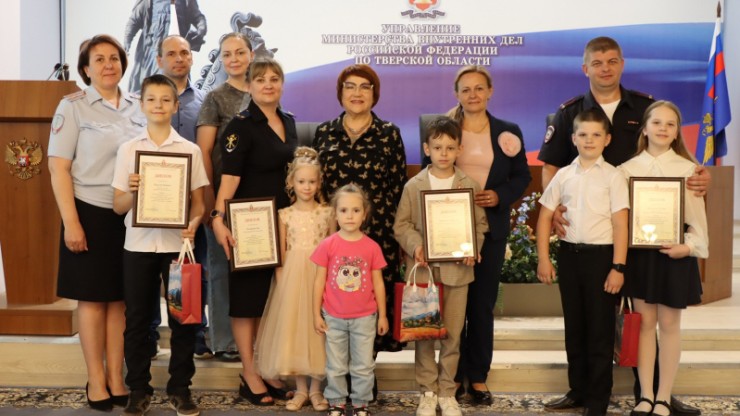 В Твери наградили победителей конкурса "Полицейский Дядя Стёпа" - новости ТИА