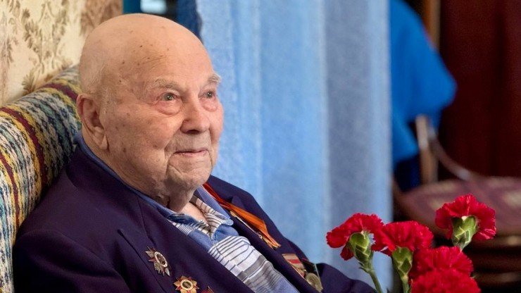 98-летие отмечает фронтовик, Почётный гражданин Тверской области Борис Александрович Гулин - новости ТИА