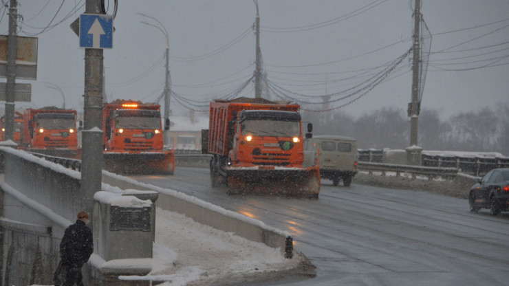 В Твери ищут подрядчика на вывоз снега в Заволжском районе - новости ТИА