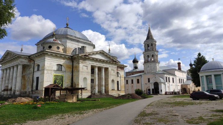 В Торжке на территории Борисоглебского монастыря работает Паломнический центр - новости ТИА