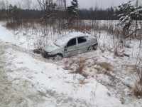 Пьяный водитель на Рено Логан вылетел в кювет по пути в Ржев - Новости ТИА