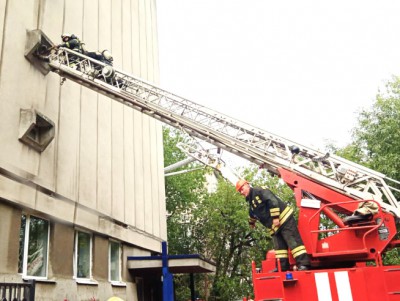 Тверские пожарные успешно "потушили" пожар в здании архива - новости ТИА