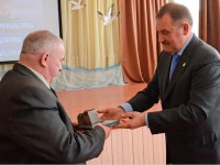 В Старице прошли Корниловские чтения, где музею передали фрагмент затонувшей подлодки "Курск" - Новости ТИА