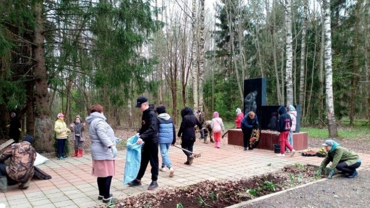 В Тверской области местные жители приводят в порядок воинские захоронения - новости ТИА