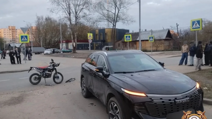 В Твери автомобиль врезался в питбайк, есть пострадавший - новости ТИА