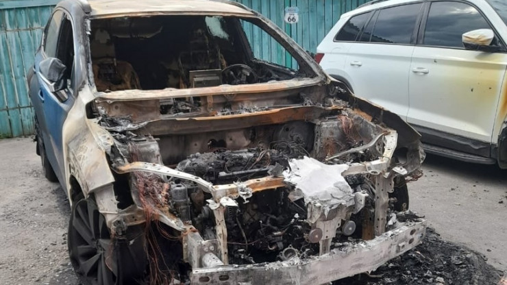 Во Ржеве горели две машины - новости ТИА