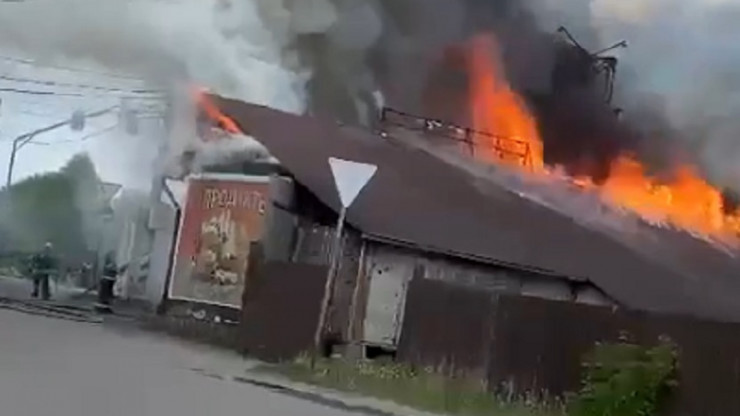 На трассе в Тверской области сгорело кафе - новости ТИА