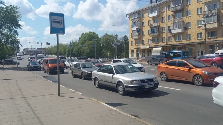 Тверским водителям напомнили правила безопасности при поездках в жару - новости ТИА