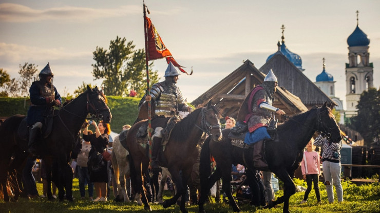 В Торжок прибудут участники конного похода Александра Невского - новости ТИА