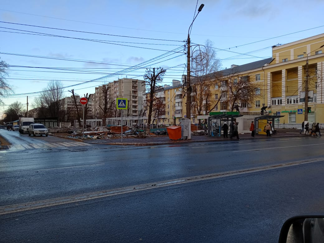 В Твери сносят последний ларек на бульваре Ногина | 30.10.2022 | Тверь -  БезФормата